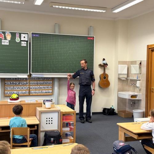 Polizei 3
